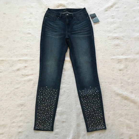 Gorgeous Skinny Stretchy Jeans Denim**Size 27 $260 - Picture 2 of 5